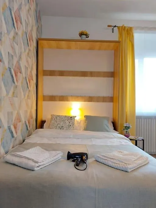 アパート Sweet Dreams Suites Panoramic Studio Zodiac Dorobanti ブカレスト